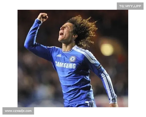 大卫路易斯球场角色深度解析：从防线核心到中场调度的多重身份