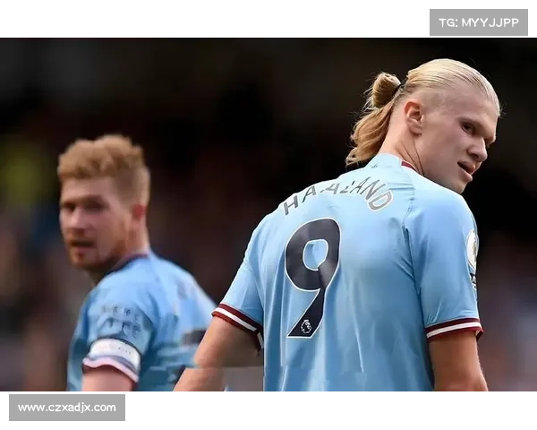 揭秘曼城7号意外选择后卫位置背后的战术考量与深层原因